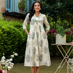Vestido Midi con estampado de bloques indios de algodón puro para niñas y mujeres, vestido de fiesta de noche de verano informal Maxi estampado, botones a granel, venta al por mayor - Product Image 1