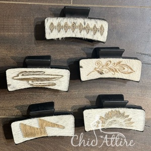 Pince à griffes en cuir fabriquée à la main en gros pour femmes, griffe de cheveux rectangulaire en cuir de vachette pour cheveux épais, accessoire de cheveux inspiré du cow-boy - Product Image 1