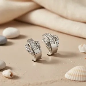 Pendientes Redondos de Plata con Corte Baguette para Mujer, Joyería Delicada Chapada en Oro de 14k y 18k, Oro Rosa, con Diamantes, Estilo Moderno para Regalo - Product Image 1