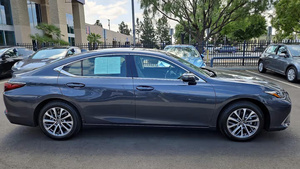 Lexus ES 350 FWD 2025 d'occasion en excellent état - Product Image 4