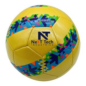 Tech Industries Ballon d'entraînement de football Matériau PU à des fins d'entraînement avec un design personnalisé et un logo personnalisé - Product Image 1