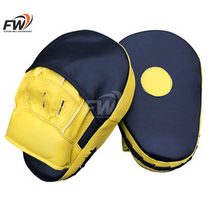 Guantes de boxeo personalizados de alta calidad, los más vendidos, con logotipos personalizados para entrenamiento de artes marciales. - Product Image 1