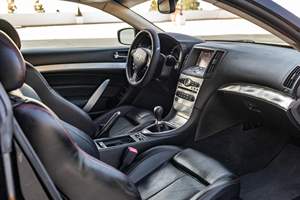 USED LHD/RHD 2011 INFINITI G37 IPL COUPE - Product Image 2