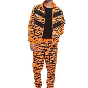 Survêtement en coton imprimé tigre réfléchissant respirant pour homme pantalon de jogging réfléchissant décontracté et veste ensemble survêtement - Product Image 1