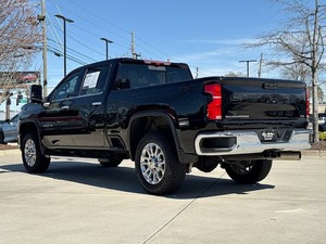 VENTAS EN SUBASTA DE CAMIONES USADOS 2024-4dr C-H-E-V-R-O-L-E-T 2500HD-L-T-Z 4wd - Product Image 3