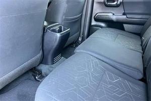 Toyota Tacoma TRD Sport 2017 - Product Image 3