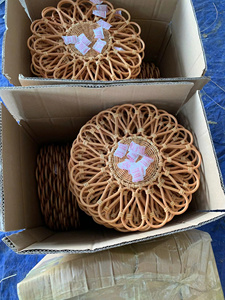 Assiette de présentation en rotin d'inspiration vintage pour tables à manger Assiette de présentation en rotin tissé à la main pour les styles de maison classiques - Product Image 4