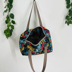 Sac de sport de luxe matelassé fait à la main grande capacité Durable écologique Tropical Safari imprimé coton Weekender - Product Image 3