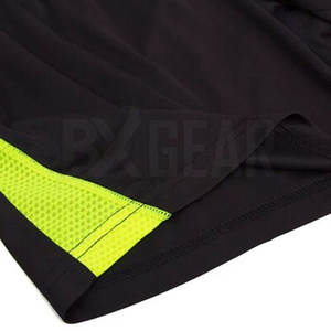 Maillot et short de football de haute qualité en tissu polyester respirant conçus pour les matchs d'entraînement et les jeux officiels - Product Image 6