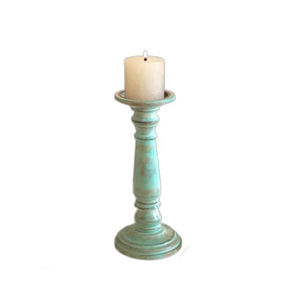 Portavelas de madera hecho a mano con velas de Pilar ¡La decoración del hogar de mesa navideña de oficina más buscada a la venta! - Product Image 2