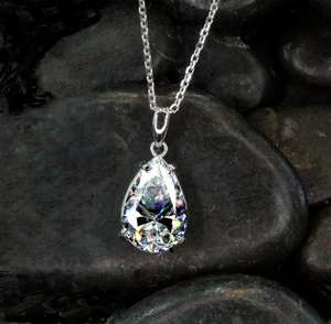 Pendentif en forme de poire avec chaîne pour hommes et femmes Bijoux gravables unisexes - Product Image 2