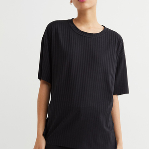 เสื้อยืดครึ่งแขนทรงสลิมลำลองของผู้หญิงเสื้อยืดแฟชั่นดีไซน์ตามสั่ง - Product Image 1