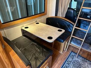 NOUVEAU RV F-R-E-I-G-H-T-L-I-N-E-R RV C-O-L-U-M-B-I-A 120 MODÈLE 2003 AVEC HAUTES PERFORMANCES DISPONIBLE À LA VENTE - Product Image 3