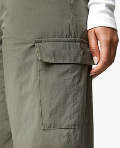 Nouveauté en gros : Ensemble de survêtement pour femme en nylon et élasthanne, 6 pièces, sans couture, taille haute, respirant, avec fermeture éclair, côtelé, tendance, pour la salle de sport - Product Image 5