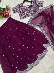 Vêtements de fête ethniques indiens Lehenga avec chemisier cousu et cordon de broderie au prix de gros - Product Image 3