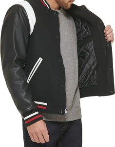 Vestes de baseball universitaire avec logo brodé personnalisé pour hommes Veste d'hiver Letterman Manches en cuir de fourrure de mouton Décoration à boutons - Product Image 3