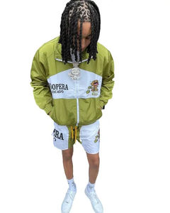 Vente en gros Ensembles shorts d'été pour hommes Scoopera Ensemble short uni de couleur unie Vêtements pour hommes Ensemble jumeau en coton et polyester avec poche et logo - Product Image 2