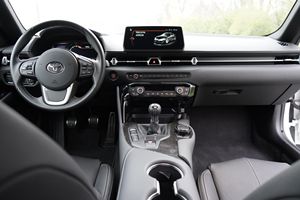 Toyota Supra Edición 45 Aniversario 2024 Usado en Excelentes Condiciones, Transmisión Manual de 6 Velocidades, Motor Turbo de 6 Cilindros, 1 de 900 Ediciones 45 Aniversario - Product Image 4