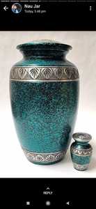 Élégantes urnes de crémation en fer faites à la main, en forme ronde, pour les fournitures commémoratives imprimées, prix de gros - Product Image 4