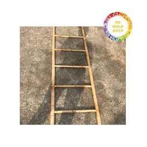 Échelle en bambou idéale pour la décoration intérieure, le rangement et l'exposition, mobilier écologique avec un artisanat élégant sculpté - Product Image 3