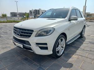 Sedán R21 V6 2022, Gasolina, Aspiración Natural, Tracción en las Cuatro Ruedas, Asientos de Cuero, Interior Oscuro, Control de Crucero Adaptativo, Techo Solar Automático, Volante a la Izquierda - Product Image 2