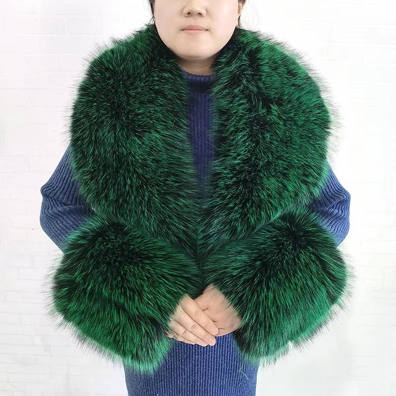 สีเขียว