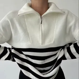 Áo len sọc quá khổ giản dị nữ gió mặc một nửa dây kéo ve áo nữ mùa thu 2024 mới dài áo len nữ trắng