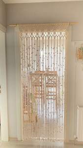 Rideau de porte en macramé fait à la main avec extrémités à pompons pour une entrée élégante décorative ou une transformation de maison bohème - Product Image 2