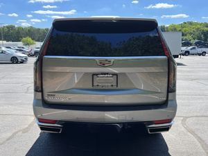 Cadillac Escalade d'occasion 2023 ESV SUV de luxe haut de gamme à quatre roues motrices, direction à gauche, provenant des États-Unis, à vendre - Product Image 2