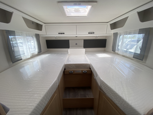 Autocaravana de Lujo de 5m, Mini Autocaravana para 4 Personas, Impermeable, Ligera, de Aluminio y Acero, EURO 5, 3500KG de Carga Útil, Completamente Equipada - Product Image 6