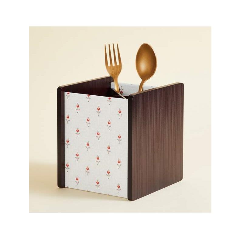 สีน้ำตาล