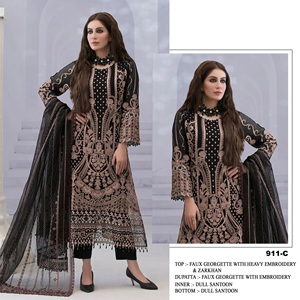 Costume pakistanais exclusif pour femmes avec broderie élégante en viscose multi-fils et détails Zarkhan pour les fêtes de mariage - Product Image 3