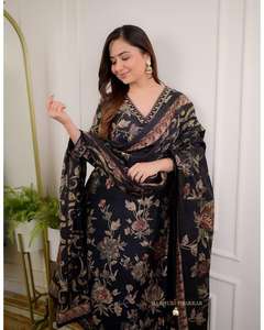 Vêtements d'été décontractés pour femmes haut ethnique et pantalon Afgani vêtements pour femmes indiennes coton imprimé et travail à la main Kurti avec pantalon - Product Image 2