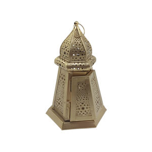 Lanterne décorative fantaisie en métal et verre couleur dorée pour la maison et l'éclairage de noël décoration lanterne suspendue en vrac fait à la main - Product Image 5