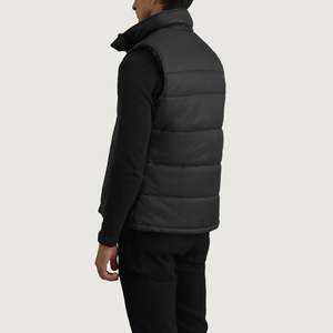 Chaleco Acolchado Negro Bryan para Deportes al Aire Libre - Product Image 6