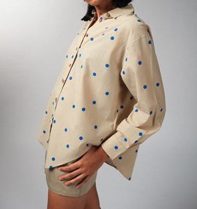 NUEVA CAMISA DE ALGODÓN ORGÁNICO CON PUNTOS DE POLKA, DE MODA 2024, DE MANGAS ANCHAS, ECOLÓGICA Y CASUAL PARA MUJER, CON UN ESTILO FIEL, SUAVE Y ALEGRE - Product Image 1