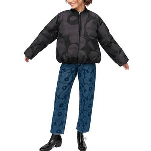 Servicios OEM, Chaqueta Acolchada de Mujer de Alta Calidad con Logotipo Personalizado Impreso en Satén, Nuevo Diseño para Uso en Invierno - Product Image 4