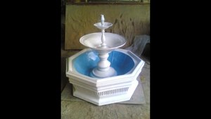 Adorno de jardín de fuente de resina de diseño moderno de 2 niveles de gran tamaño 2025 para obras de arte decorativas al aire libre - Product Image 4