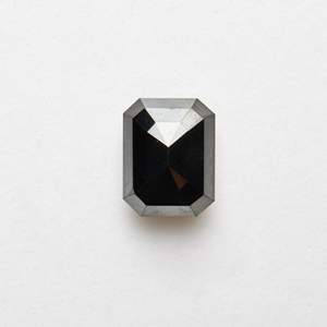 Diamant en vrac taille émeraude sel et poivre 3,43 ct 9,00x7,10x4,90 mm Clarté excellente et bonne - Product Image 1