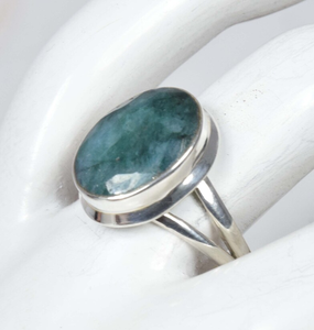 Handmade 925 Sterling <b>Silver</b> <b>Ring</b> with Green <b>Emerald</b> Gemstone Elegant Oval Shape Fashion Jewelry for Wedding or Christmas Gift - Product Image 4