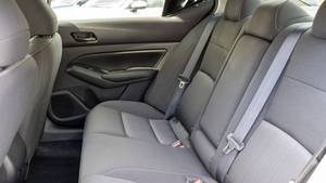 นิสสัน อัลติมา ซีดาน ปี 2023 เกียร์อัตโนมัติ เบาะหนัง หลังคาซันรูฟแบบพาโนรามา - Product Image 2