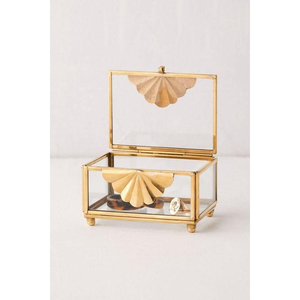 Boîte à bijoux en verre et métal carrée de style vintage, élégante boîte de présentation de bagues en métal, boîte cadeau pour bagues et boucles d'oreilles au prix d'usine - Product Image 1