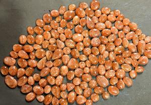 พลอยอัญมณีรูปไฟธรรมชาติ100% ผสมตามสั่งเกรด AAA สำหรับการทำเครื่องประดับซันสโตนจากธรรมชาติที่น่าตื่นตาตื่นใจ - Product Image 2