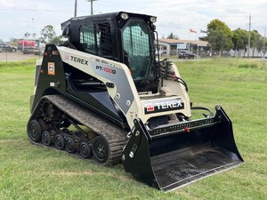 <b>Used</b> 2012 TEREX PT100G Skid Steer Loader Attachment <b>Pallet</b> Fork Pump Motor Yanmar Engine Gearbox High Efficiency 4-Year Warranty - Product Image 2
