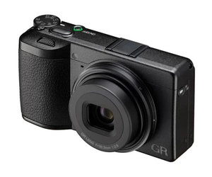 Caméra numérique GR IV à succès : Limiteur de distance de mise au point prioritaire - Product Image 2
