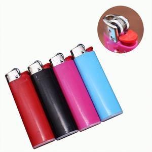 ไฟแช็ค USA Stock J26 J6 Classic Big Torch สีเงิน แพ็ค 53 ชิ้น ไฟแช็คขนาดเล็กและใหญ่ ใช้แก๊สบิวเทน เป็นมิตรกับสิ่งแวดล้อม พกพาสะดวก - Product Image 4