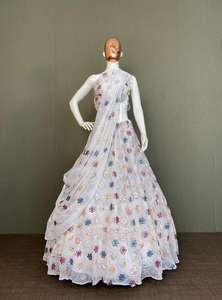 Georgette lehenga choli 2022ผ้าปักลายแบบพรีเมี่ยมดีไซน์กระดาษชุดปาร์ตี้สวยสำหรับสาวๆสำหรับงานแต่งงาน - Product Image 4