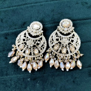 Boucles d'oreilles ombre pour femmes Boucle d'oreille perle Kundan traditionnelle Chandbali pour perle de mariage, boucle d'oreille Chandbali, boucle d'oreille à tige - Product Image 1