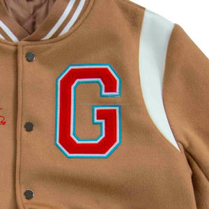 Chaqueta Varsity Personalizada al por Mayor de Alta Calidad para Hombre con Parche de Chenilla, Impresión de Letras y Cuello con Cordón para Invierno - Product Image 3