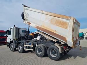Camion lourd Mercedes ACTROS 4141 8x6 Euro5 Diesel, benne basculante, transmission automatique, conduite à gauche, 31-40T, neuf/occasion, modèle 2012, en vente - Product Image 5